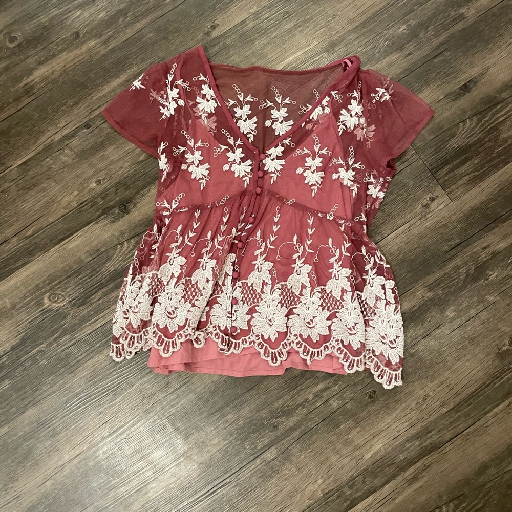 Abercrombie &Fitch Embroidered top